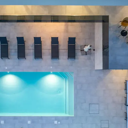 Celi Whit Heating Pool Pula * Fažana