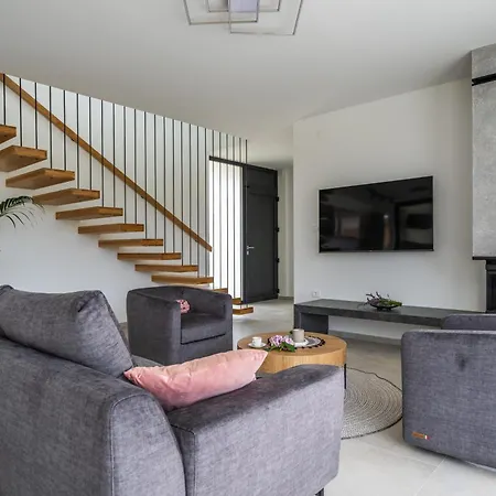 Celi Private Heated Pool & Jacuzzi 4br Near & Brijuni *